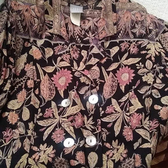 Vintage Rabbit design double breasted floral shirt - Picture 3 of 6